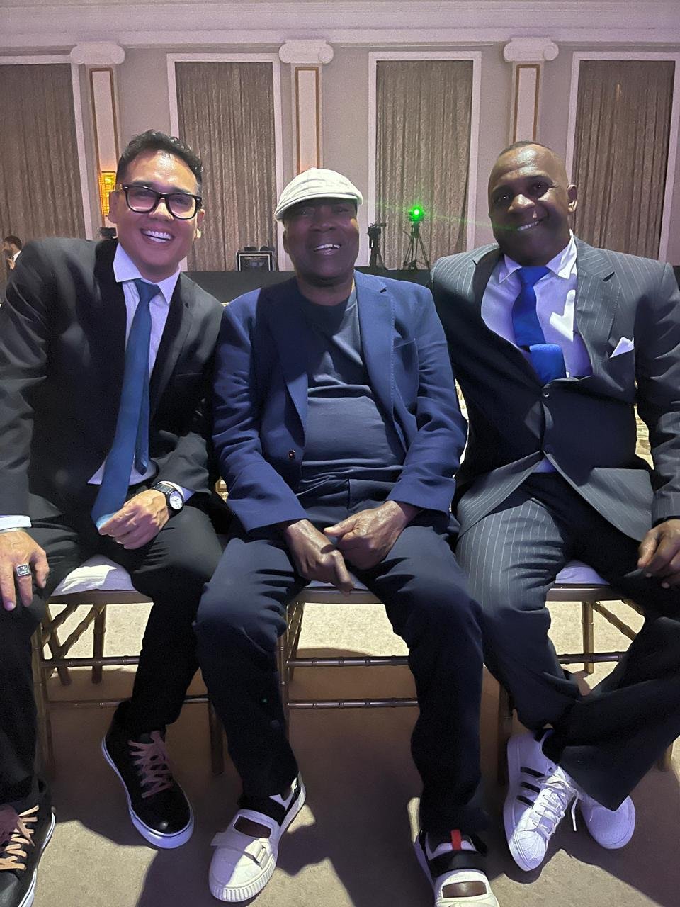 Japa Nuha, Milton Nascimento e França